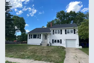 4 Kelly Ct, Mount Holly Twp., NJ 08060 - Photo 2