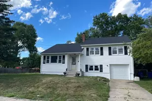 4 Kelly Ct, Mount Holly Twp., NJ 08060 - Photo 2