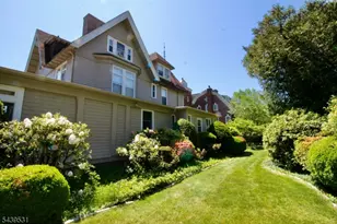 39 N Mountain Ave, Montclair, NJ 07042 - Photo 28