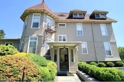 39 N Mountain Ave #9, Montclair, NJ 07042 - Photo 4