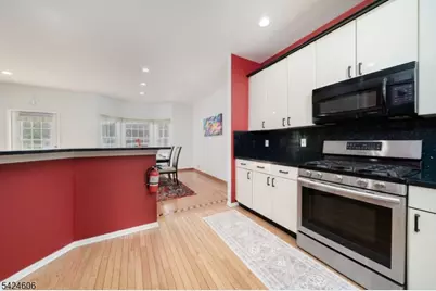20 Pine Valley Rd, Livingston, NJ 07039 - Photo 12