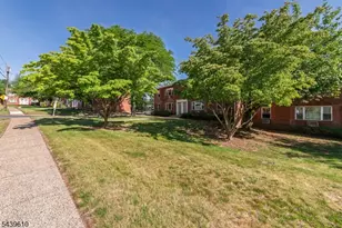 93 Fox Rd, Edison Twp., NJ 08817 - Photo 1