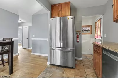 68 16th Ave, Elmwood Park, NJ 07407 - Photo 16