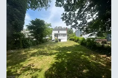 31 Garden St, Morristown, NJ 07960 - Photo 2