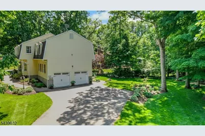 20 Lark Ln, Jefferson Township, NJ 07438 - Photo 4