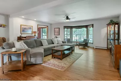 20 Lark Ln, Jefferson Township, NJ 07438 - Photo 2