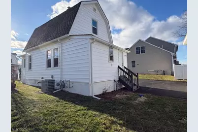 4 Whitehouse Ave, Readington, NJ 08889 - Photo 14
