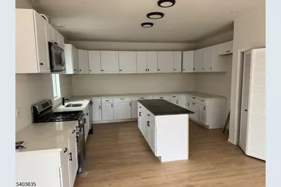 109 Monmouth Ave, Wayne, NJ 07470 - Photo 8