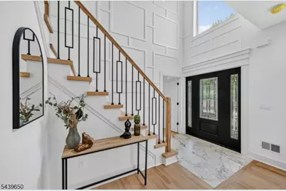 6 Short Hill Road, Clifton, NJ 07012 - Photo 2