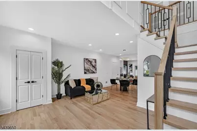 6 Short Hill Road, Clifton, NJ 07012 - Photo 4