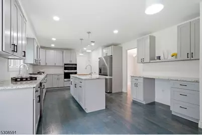 20 Cleacene Ave, Mount Olive, NJ 07828 - Photo 4