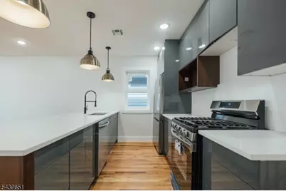 88 Hollywood Ave, East Orange, NJ 07018 - Photo 2