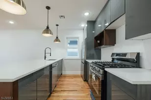 88 Hollywood Ave, East Orange, NJ 07018 - Photo 2