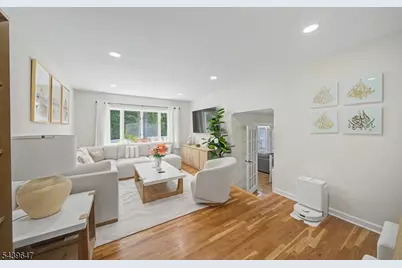 5 Forest Dr, Roxbury Township, NJ 07876 - Photo 2