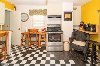 204 Vine St, Roselle, NJ 07203 - Photo 12