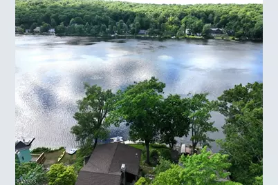 35 E Shore Trl, Sandyston Township, NJ 07826 - Photo 2