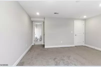18-20 N Union Ave #5, Cranford Township, NJ 07016 - Photo 22