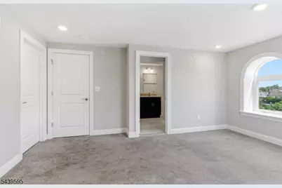 18-20 N Union Ave #5, Cranford Township, NJ 07016 - Photo 16
