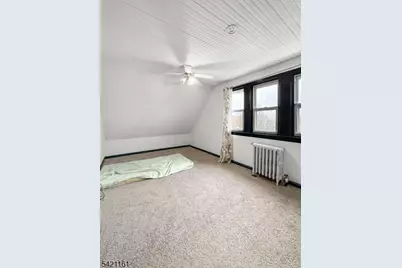66 Washington Pl, East Rutherford, NJ 07073 - Photo 12