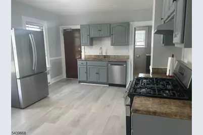73 Lakewood Ter, Bloomfield, NJ 07003 - Photo 10