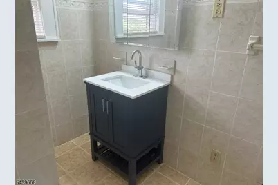 73 Lakewood Ter, Bloomfield, NJ 07003 - Photo 16