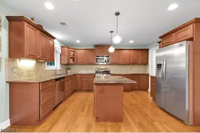 228 Atlantic Dr, Parsippany, NJ 07054 - Photo 24