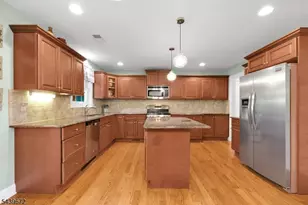 228 Atlantic Dr, Parsippany, NJ 07054 - Photo 24