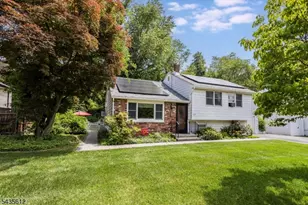22 Forest Trail, Denville, NJ 07834 - Photo 2