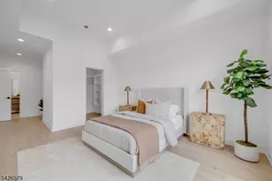 15 Feldman Ct, Paramus, NJ 07652 - Photo 26