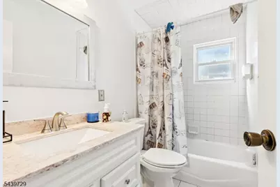 111 Ovington Ave, Edison, NJ 08817 - Photo 10