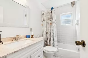 111 Ovington Ave, Edison, NJ 08817 - Photo 10
