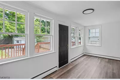 88 Franklin Ter, Irvington, NJ 07111 - Photo 4