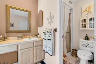 107 Bayberry Dr, Franklin Township, NJ 08873 - Photo 32