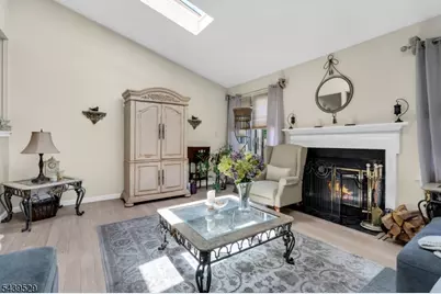 107 Bayberry Dr, Franklin Township, NJ 08873 - Photo 12
