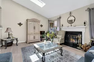 107 Bayberry Dr, Franklin Township, NJ 08873 - Photo 12