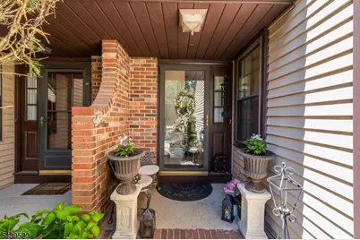 107 Bayberry Dr, Franklin Township, NJ 08873 - Photo 2