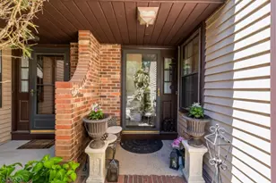 107 Bayberry Dr, Franklin Township, NJ 08873 - Photo 2