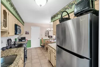 107 Bayberry Dr, Franklin Township, NJ 08873 - Photo 22