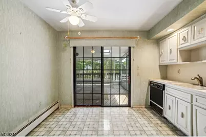 30 Tanglewood Dr, East Hanover Township, NJ 07936 - Photo 16