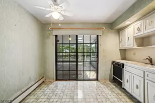 30 Tanglewood Dr, East Hanover Township, NJ 07936 - Photo 16