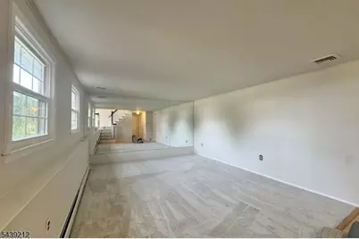 30 Tanglewood Dr, East Hanover Township, NJ 07936 - Photo 22