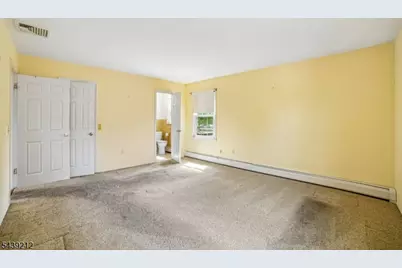 30 Tanglewood Dr, East Hanover Township, NJ 07936 - Photo 20