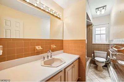 30 Tanglewood Dr, East Hanover Township, NJ 07936 - Photo 18