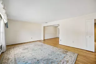 30 Tanglewood Dr, East Hanover Township, NJ 07936 - Photo 10