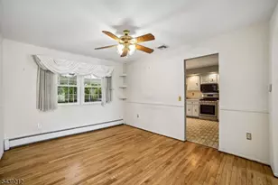 30 Tanglewood Dr, East Hanover Township, NJ 07936 - Photo 12