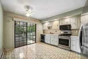30 Tanglewood Dr, East Hanover Township, NJ 07936 - Photo 2