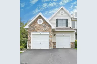 253 Patriot Hill Dr, Bernards Township, NJ 07920 - Photo 4