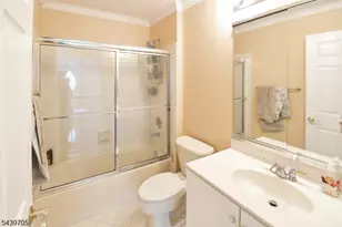 253 Patriot Hill Dr, Bernards Township, NJ 07920 - Photo 26