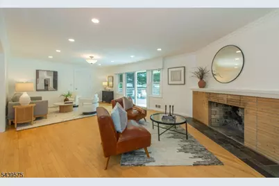 132 Haddon Pl, Montclair, NJ 07043 - Photo 6