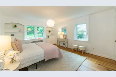 132 Haddon Pl, Montclair, NJ 07043 - Photo 24
